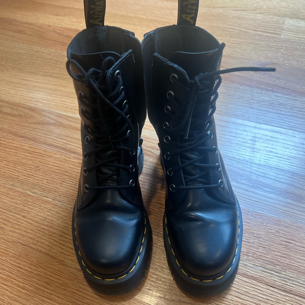 COPY - Dr Martens Jadon Platform